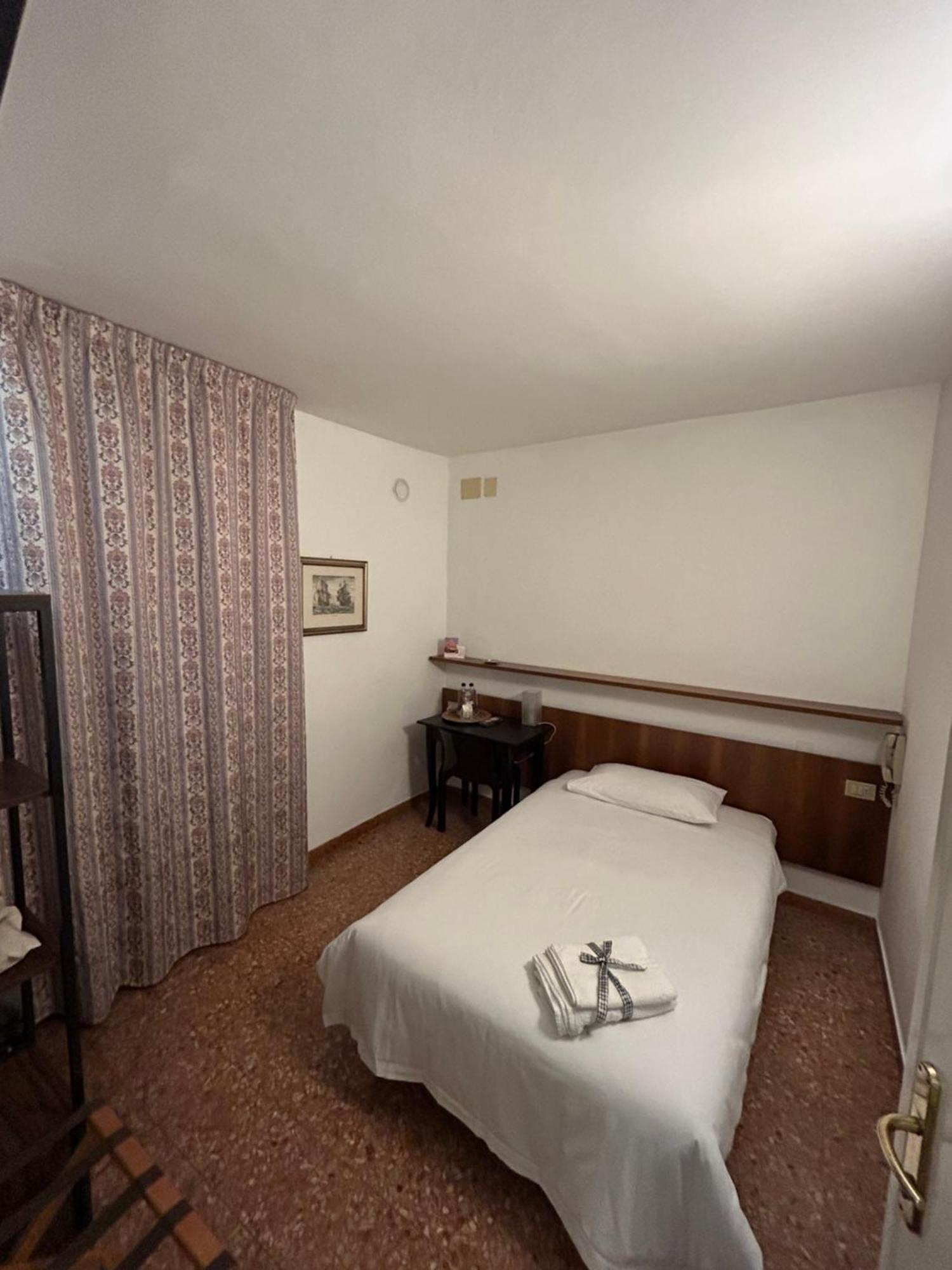 לאזיסה Albergo Da Pina מראה חיצוני תמונה